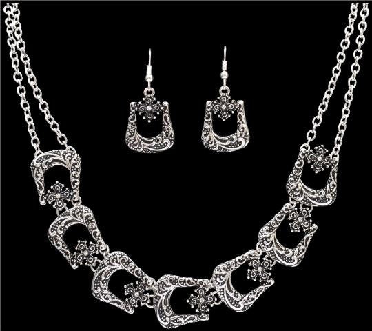 (3DB-NE401151ASCY) Silver Strike Buckle Necklace & Matching Earrings