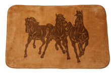Load image into Gallery viewer, (HXBW3003) &quot;3 Horses&quot; Western Bath/Kitchen Rug
