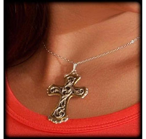 (MSNC1019RGRTS) Antiqued Rose Gold Scalloped Cross Necklace