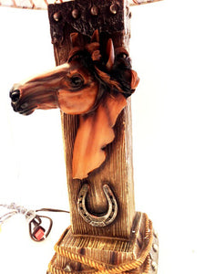 (RWRA1365) Western Horse Head & Horseshoe Lamp