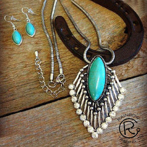 (RWSA12535) Western Silver & Turquoise Necklace and Matching Earrings