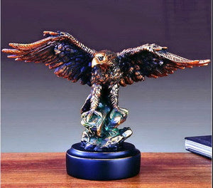 (TN11106) Western Eagle Sculpture