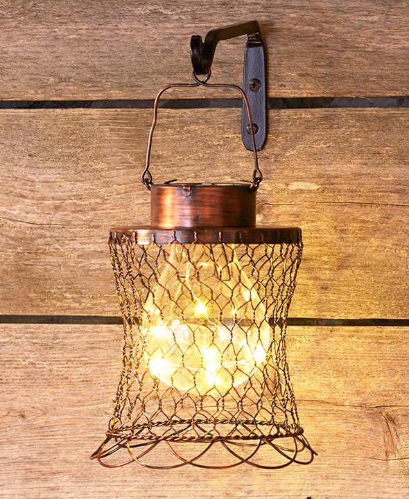 Rustic Fluted Chicken Wire Solar Lantern