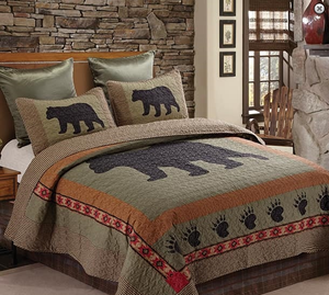 "Bear and Paw" Patchwork Quilt Set
