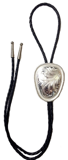 (AAAC54) Western Silver Engraved Bolo Tie