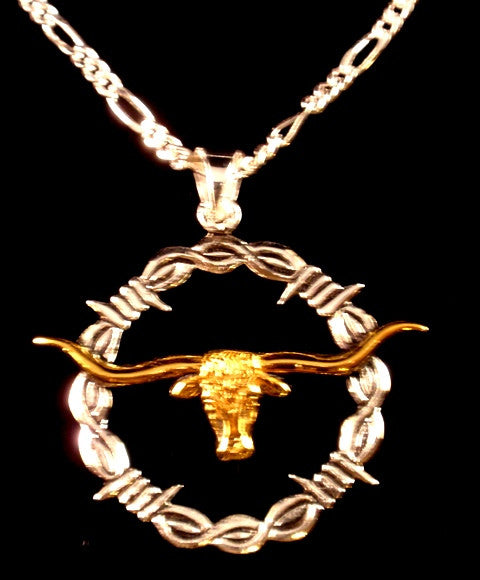 (AASNK165) Western Longhorn and Barbwire Necklace