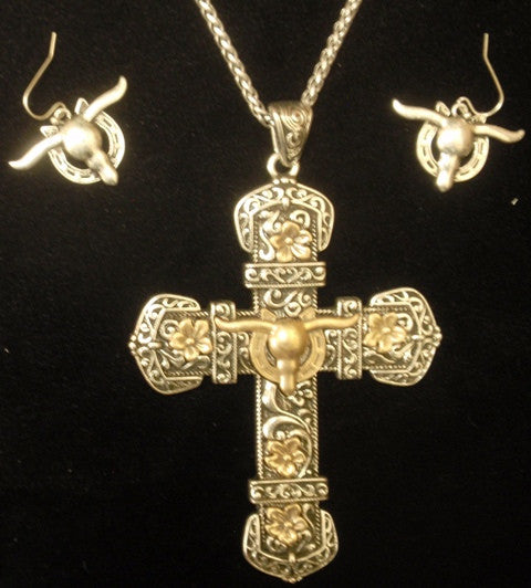 (CSN1050-LHCR) Western Silver & Gold Longhorn Cross Buckle Necklace & Matching Earrings