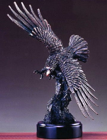 (TN31106) Western Eagle on the Attack Sculpture