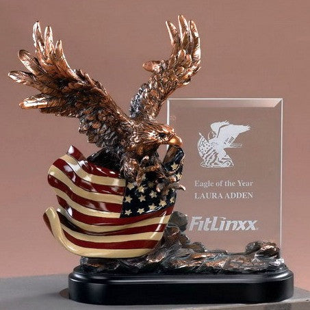 (TN91149) Patriotic Eagle with American Flag Award Sculpture